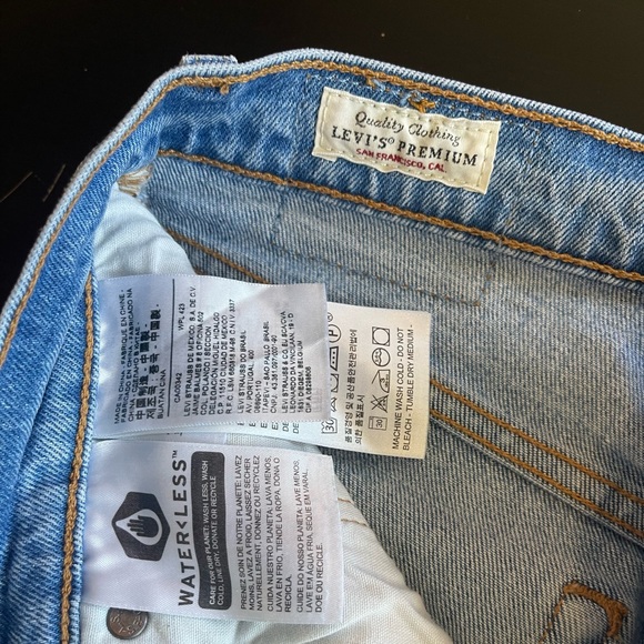 Levi’s woman’s original skinny jeans size S - Picture 4 of 7